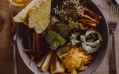 如何成功打造餐饮业