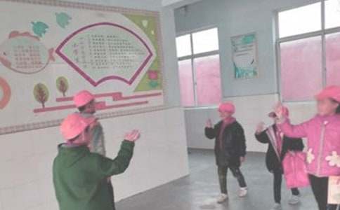 孩子见人不爱打招呼该怎么办　