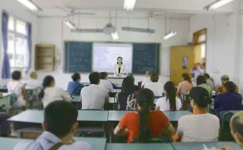 【推荐】小学毕业班家长会发言稿