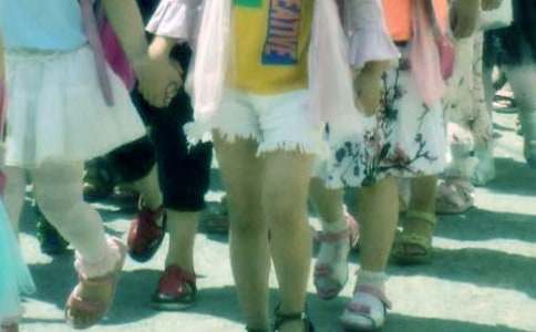 小学生爱国诗歌朗诵稿