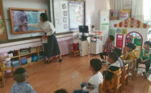 孩子上幼儿园总是哭如何处理